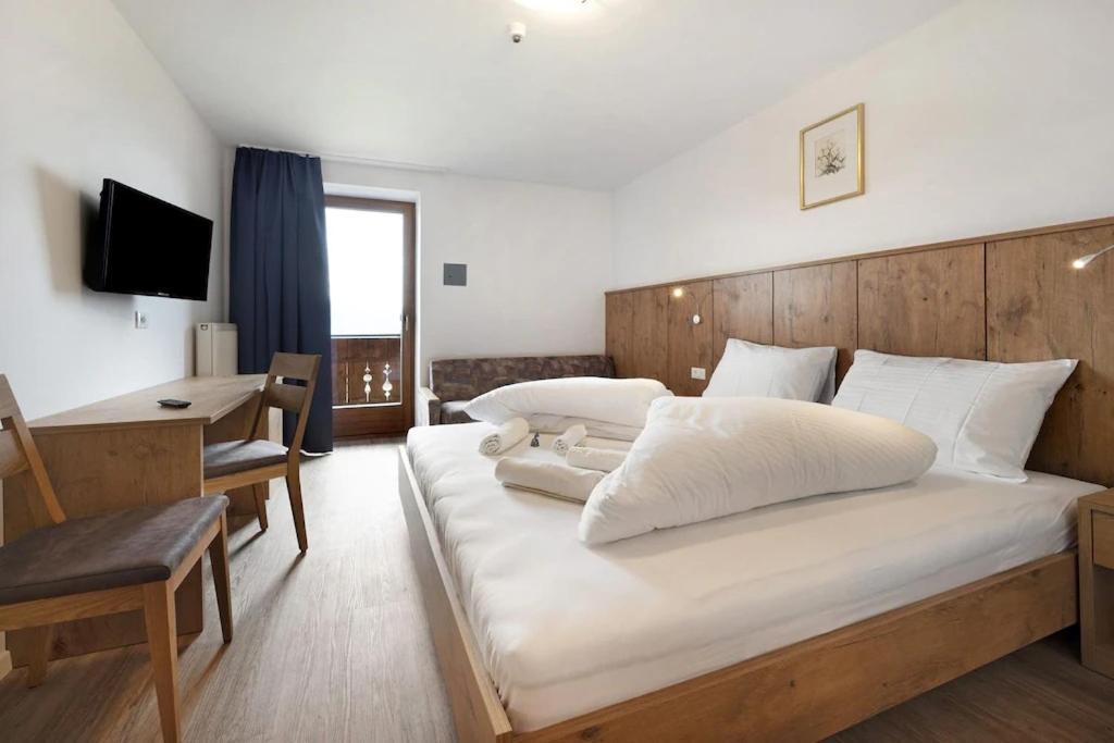 Residence Condor Maranza Bagian luar foto